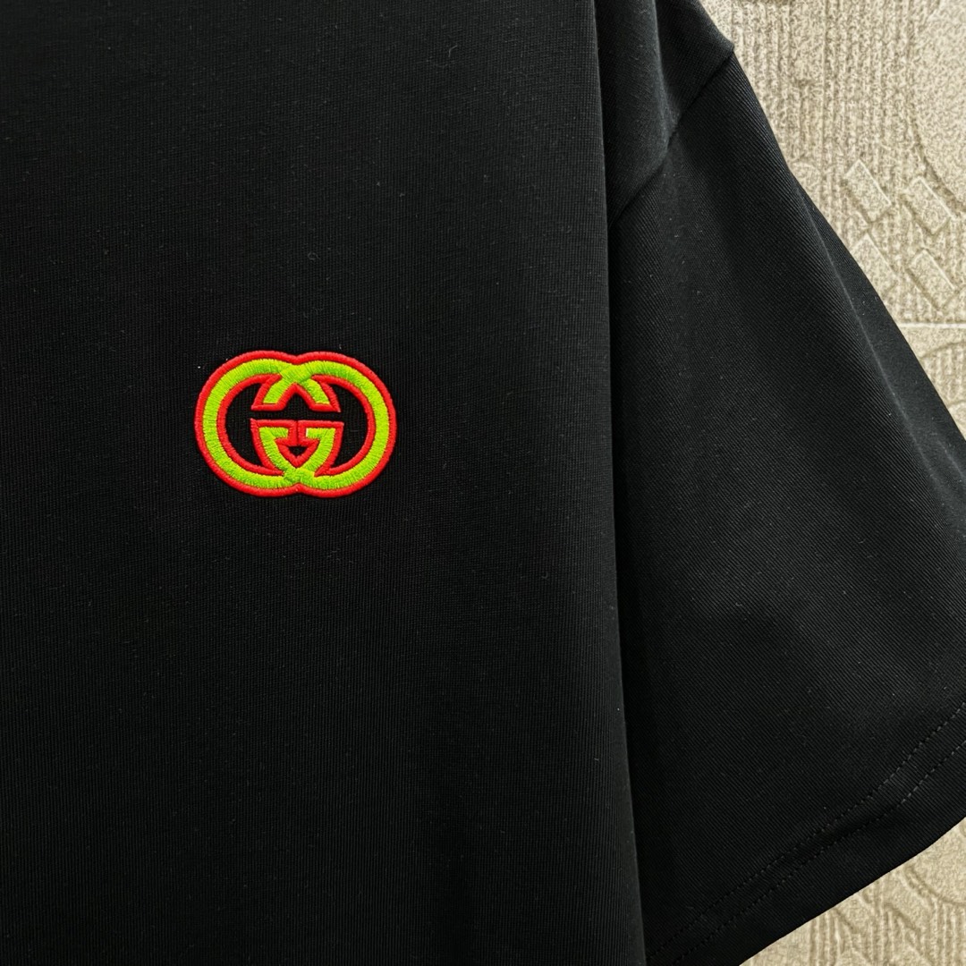 GUCCI Double-G Embroidered Plaster Short Sleeve T-shirt – 1980s Inspired Fashion - 图片 6