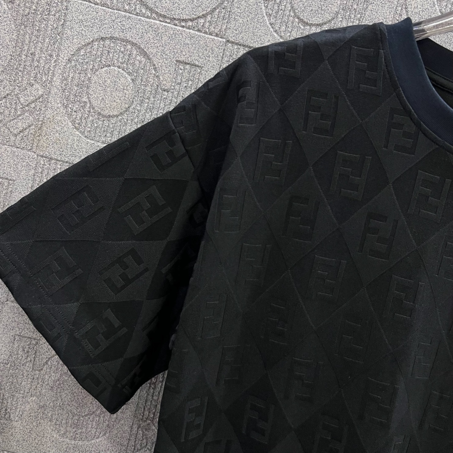FENDI 187 Collection: 1980s Inspired Logo Twill Fabric, Chromosome Dye, Unisex, Black XS-L - 图片 6