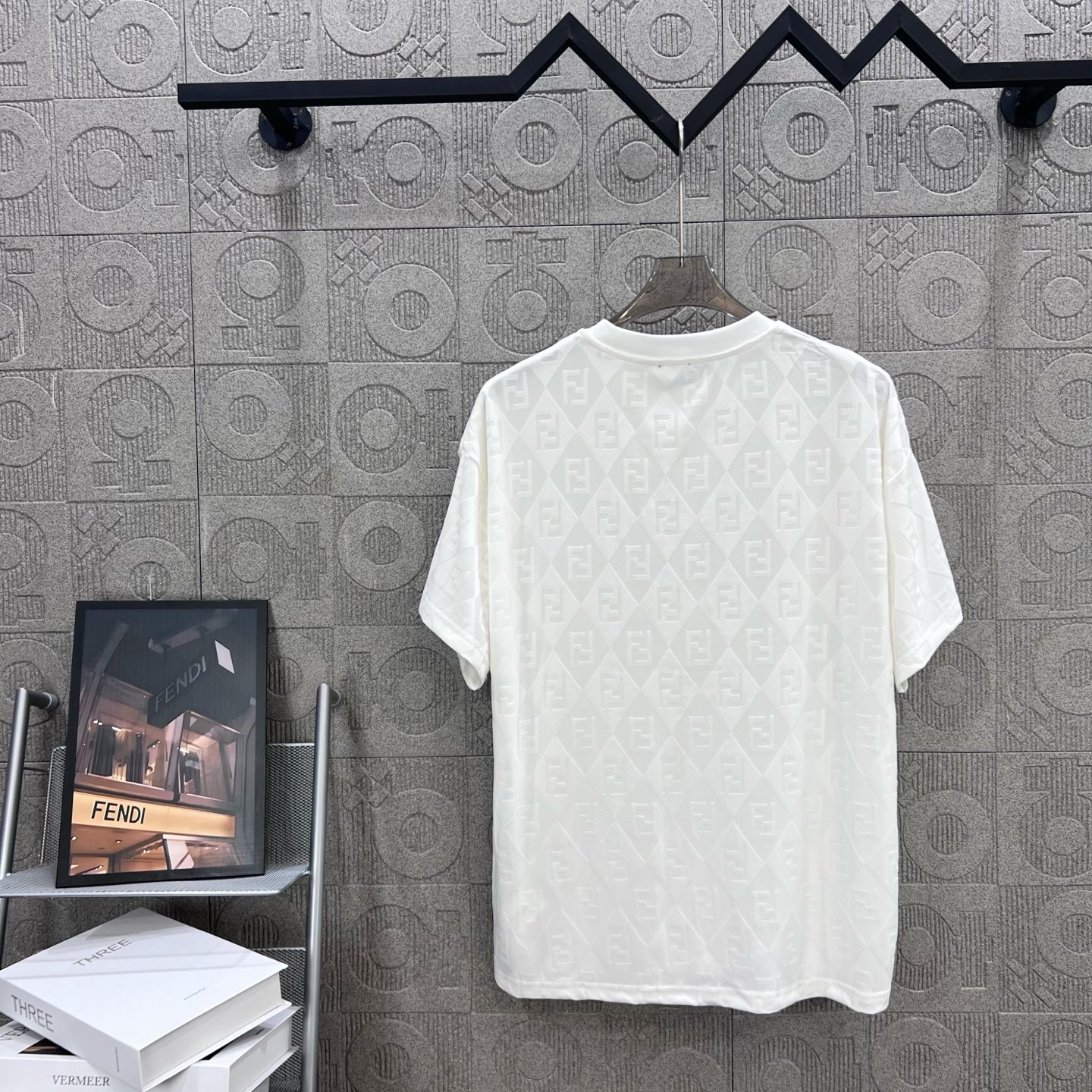 FENDI 187 Collection: Retro 1980s Style, White Logo Twill Fabric, Unisex XS-L Sizes - 图片 2