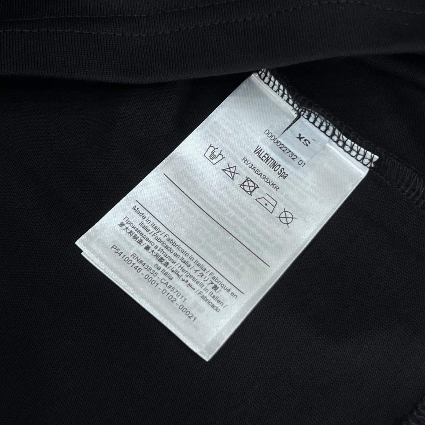 Valentino Logo Embroidered T-shirt: 1980s-inspired Classic Upgrade in Black XS-L - 图片 8