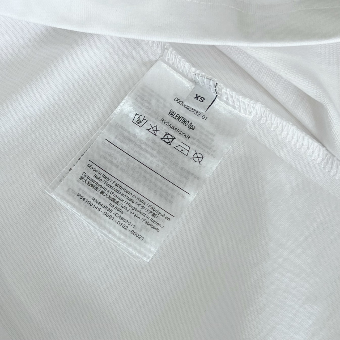Valentino 1980s-Inspired Embroidered Logo T-shirt in White, Unisex XS-L: 260g Chromosome Dye - 图片 8