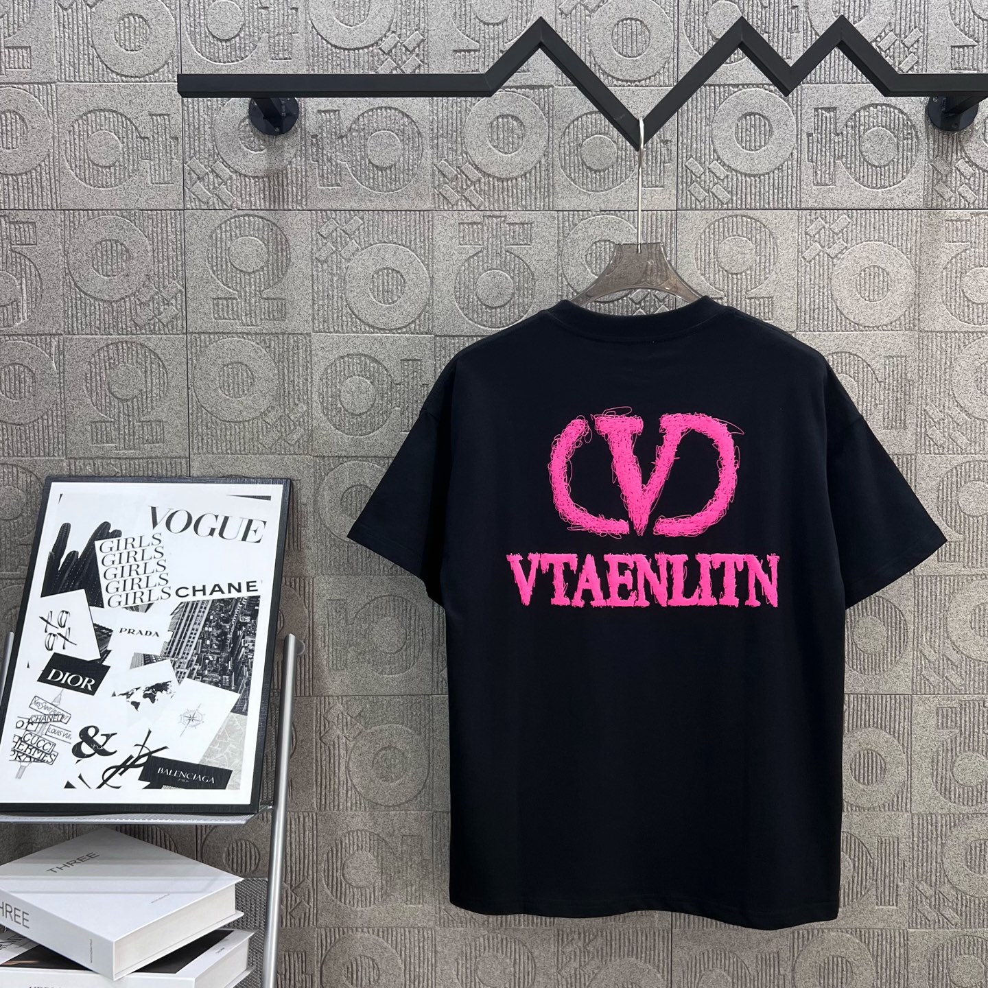 Valentino Valentno Pink Logo Short Sleeve T-Shirt 260g Chromosome Dye XS-L Black - 图片 2