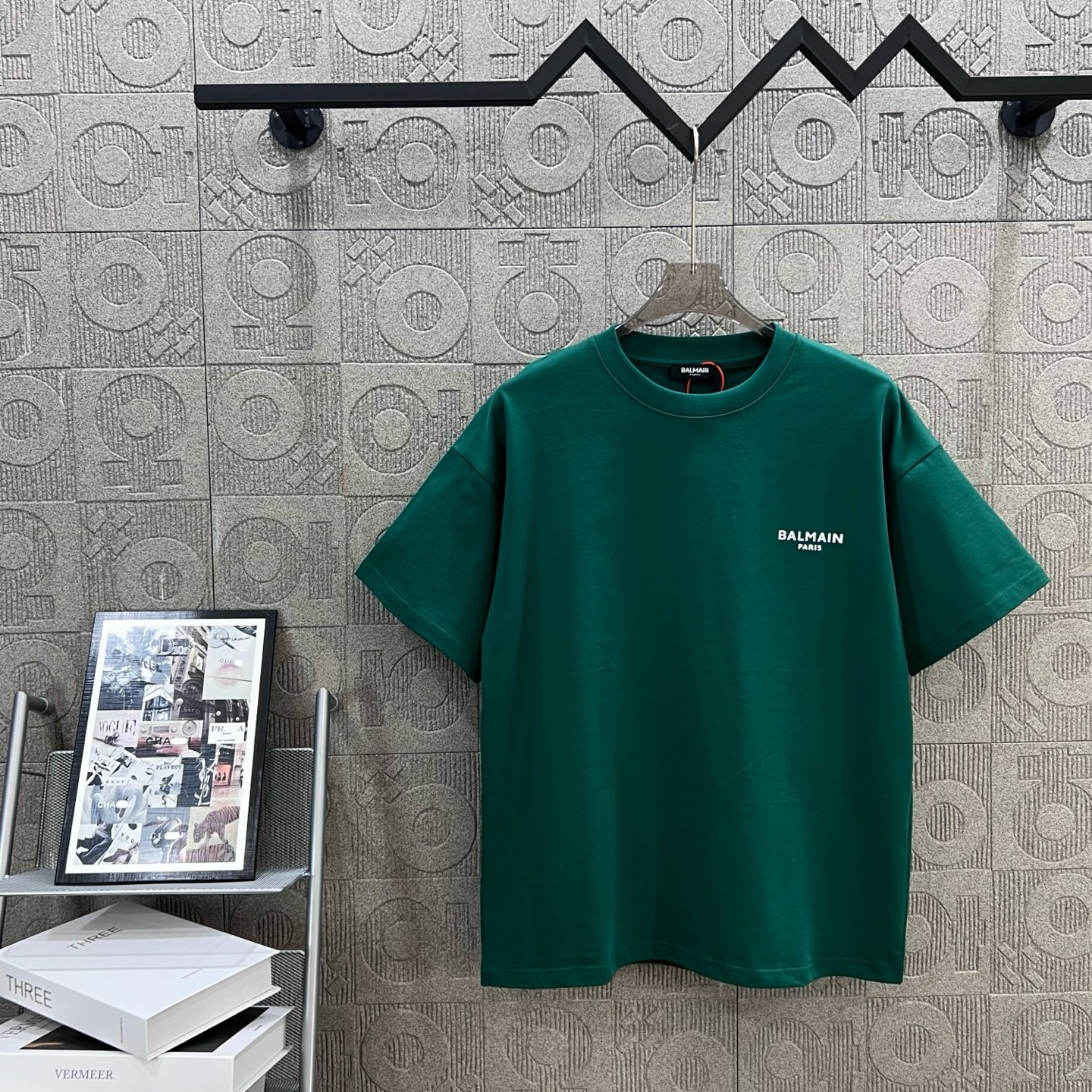“1980s-inspired BALMAIN Logo T-shirt in Green, XS~L, 260g Chromosome Dye” - 图片 1