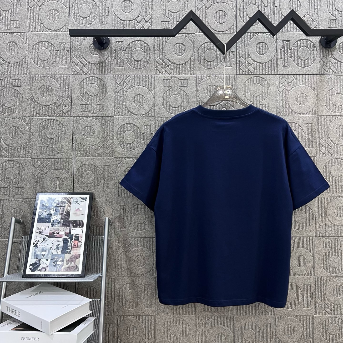 “1980s-inspired Balmain Logo T-shirt in Po-Blue, Chromosome Dye, Unisex XS-L” - 图片 2