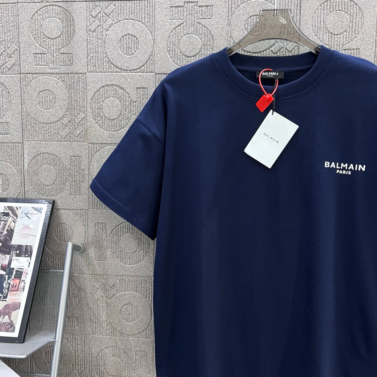 “1980s-inspired Balmain Logo T-shirt in Po-Blue, Chromosome Dye, Unisex XS-L” - 图片 4