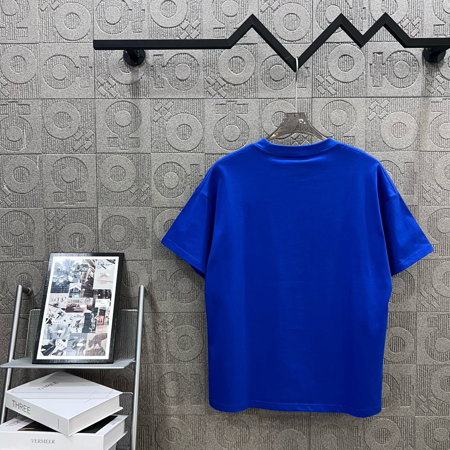 Upgraded 1980s-inspired Balmain Logo T-shirt in Blue – Unisex XS~L Sizes - 图片 2