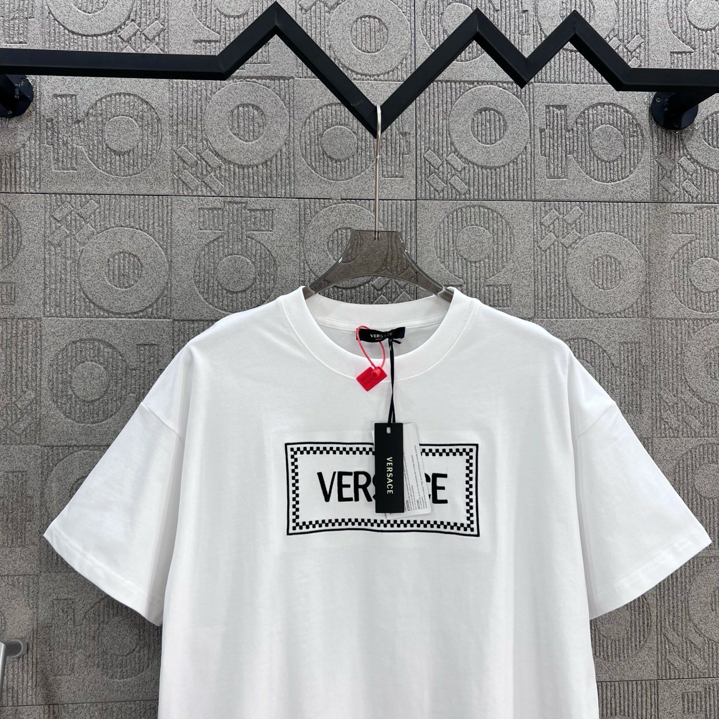 Versace Medusa Logo Short Sleeve T-shirt in Chromosome Dye – 260g – White - 图片 3