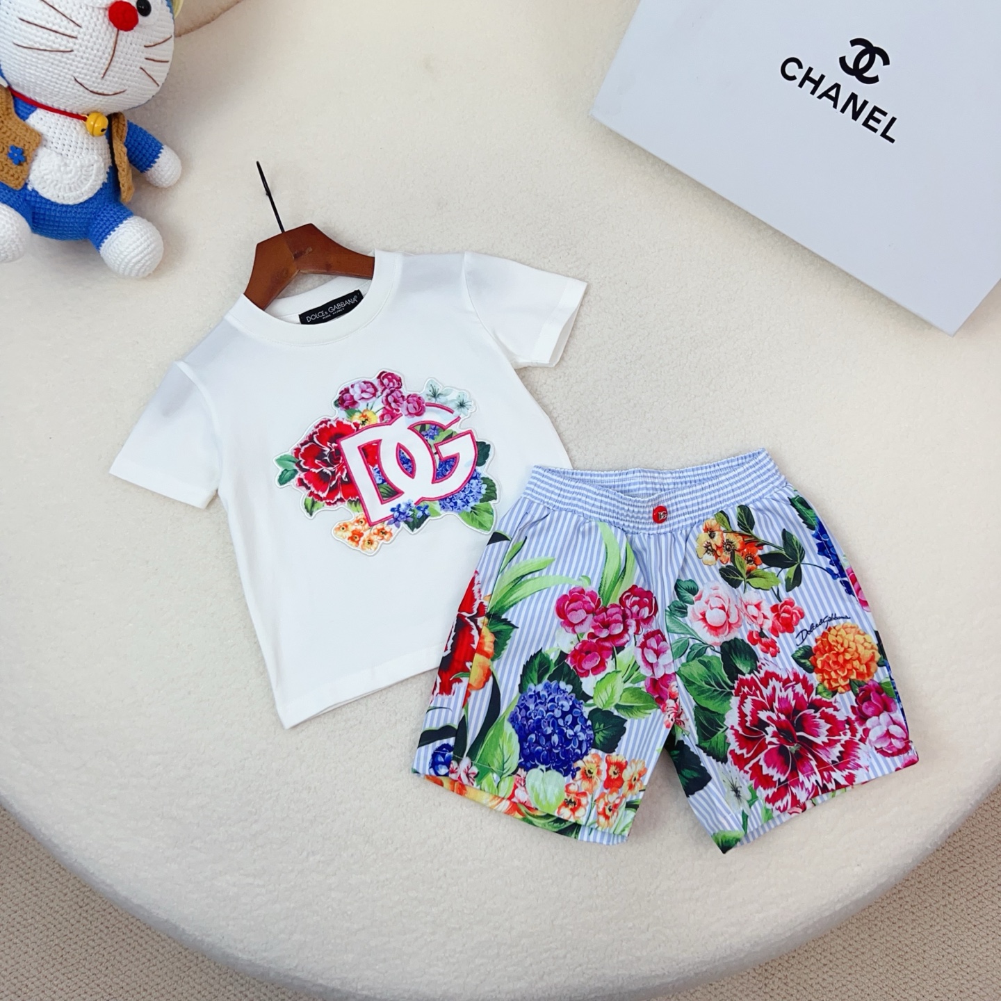 Artículo principal de moda. Tallas: 90-150cm @158 yuan sin descuento. ¡Nuevo 2025! Conjunto infantil DG de alta gama, o…