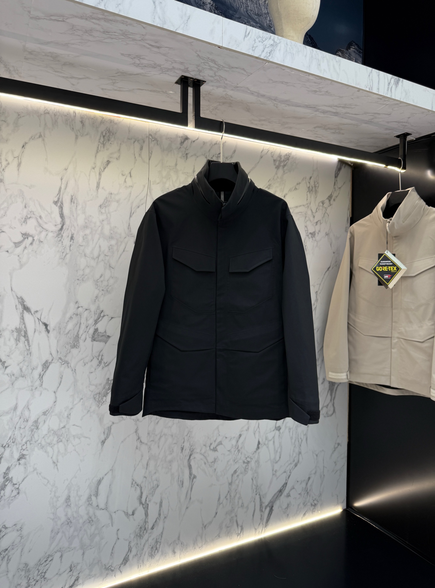 NO:519287,New product Arc tetyx (Shangniao) autumn style 2025 latest fashion designer jacket. Details everywhere show the design changes of high-end structural tailoring to show the diverse image changes of men, slim and neat, tailoring, meet the popular multi-layered outfits and versatile styles of life!  B8502 digits 48-56,arc'teryx,jackets & coats,jackets & coats,alexander wang19860909新品 始祖鸟Arc·tetyx（商鸟）秋款2025最新款时尚设计师款夹克外套.处处细节显工艺足够的高级结构性剪裁的设计改变来展现男士多样的形象变化,修身利落、剪裁合体,满足时下正流行的多层次穿搭,生活百搭款式！B8502 码数48-56,arc'teryx,jackets & coats,jackets & coats,alexander wang,Men's clothing