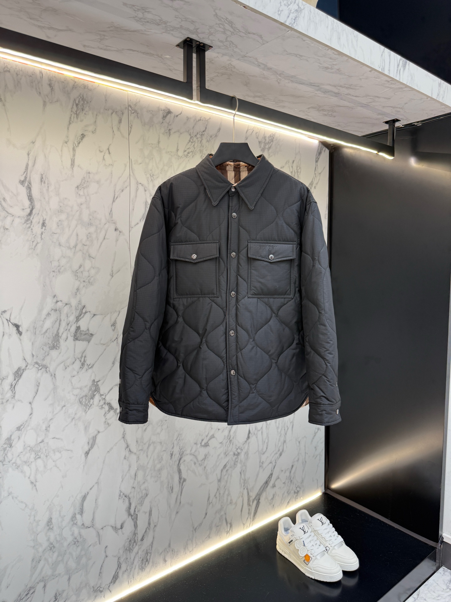 “Burberry 2025 Men’s Cotton Coat with Structural Cutting Changes – Price $1296”