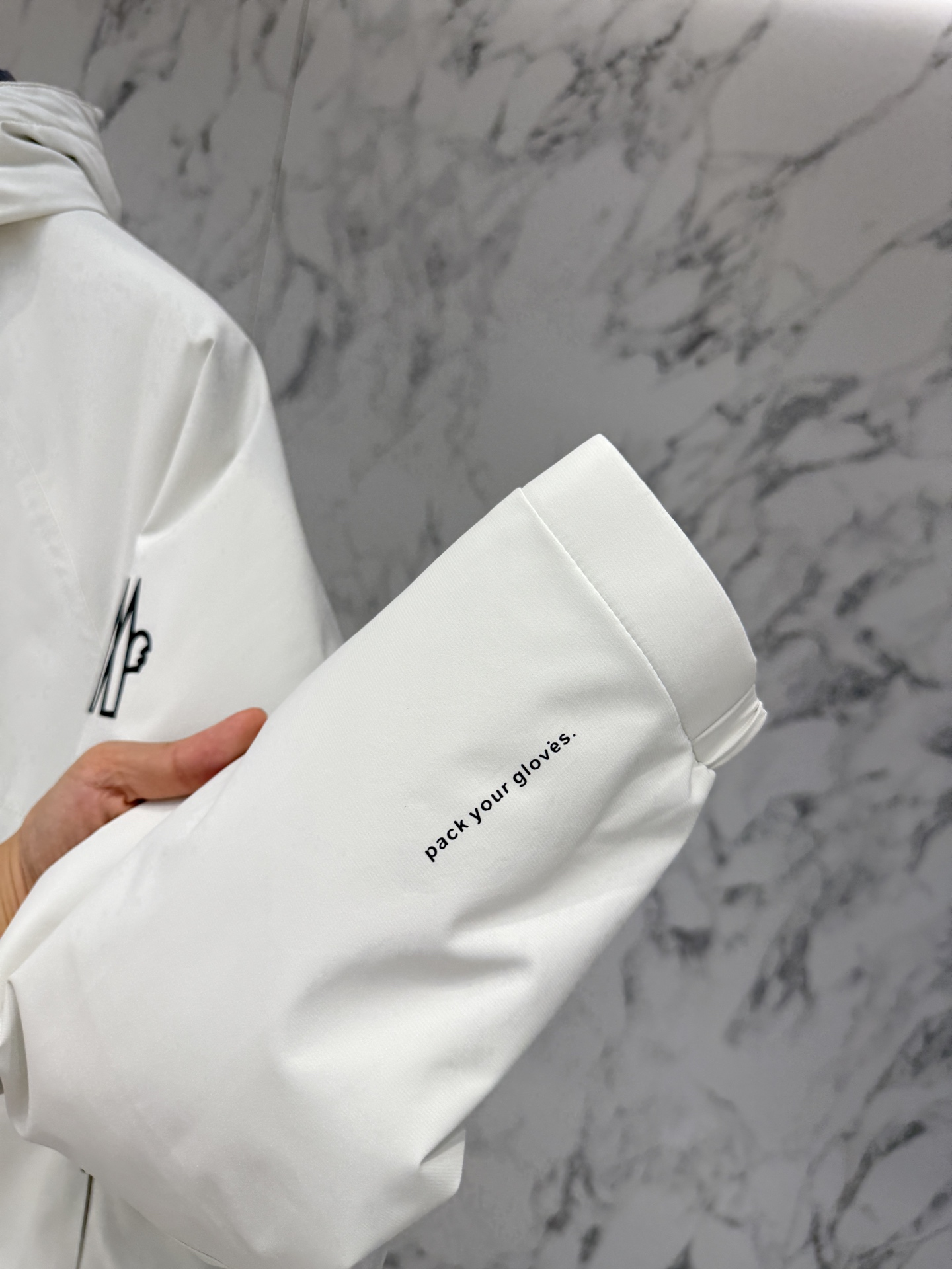 “Moncler Autumn 2025 Designer Jacket Release: Advanced Design for Diverse Style” - 图片 6