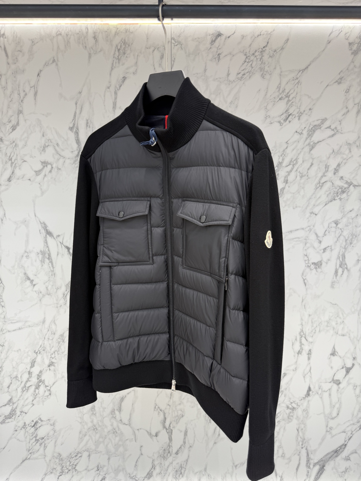 “Moncler 2025 Fashion Coats: Detailed Designs for Men’s Trendy and Popular Style | Price $1296” - 图片 5