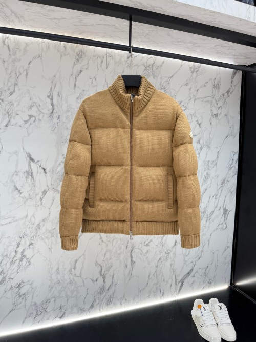 Moncler Men's Knit Down Jacket - Stylish and Functional Outerwear