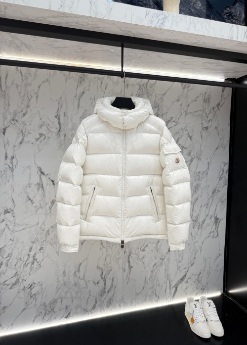 Moncler Padded Down Jacket Winter Warm Coat Fashionable Designer Outerwear