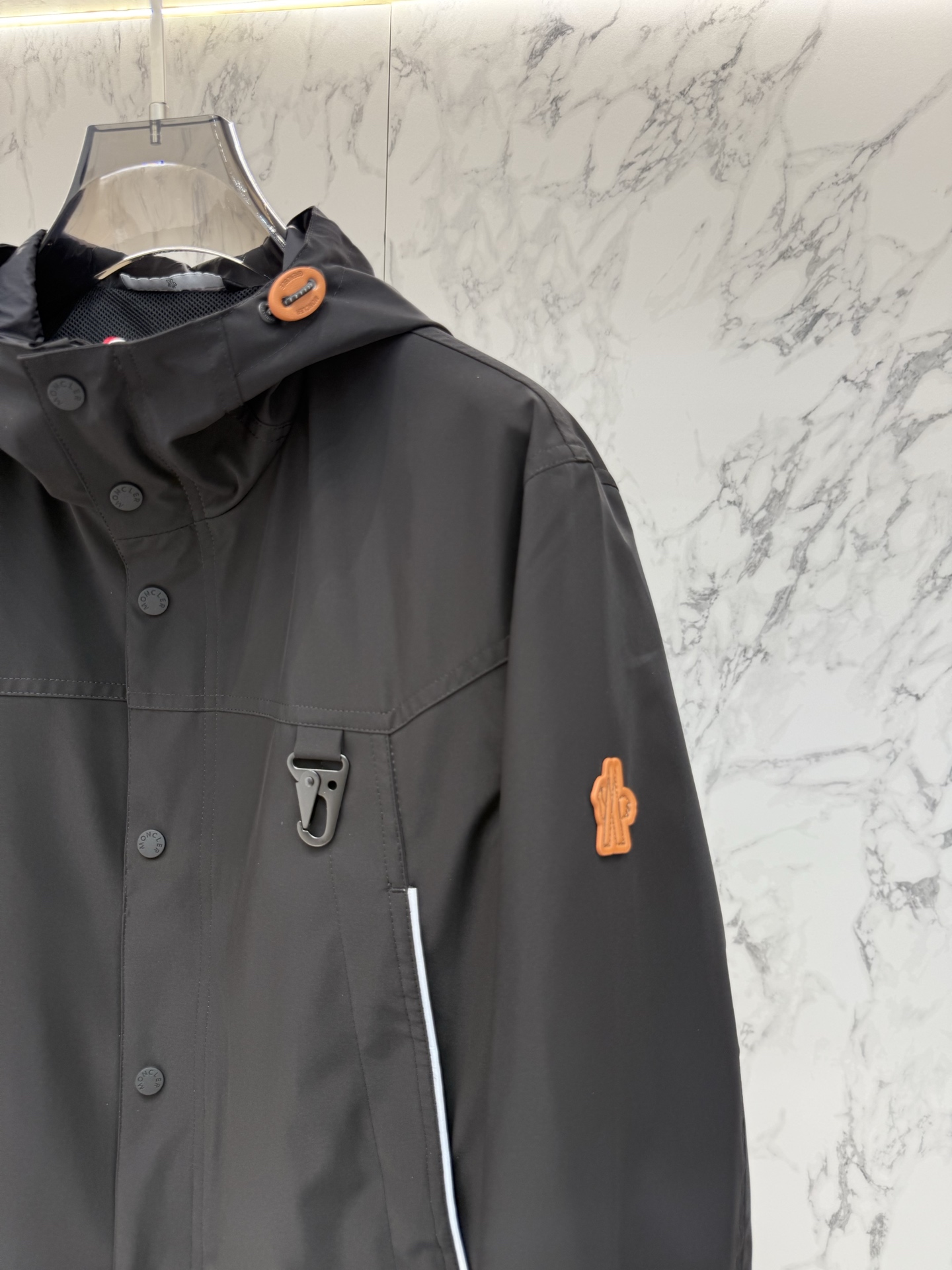 China Replica Moncler Down Jackets MCS0406-742