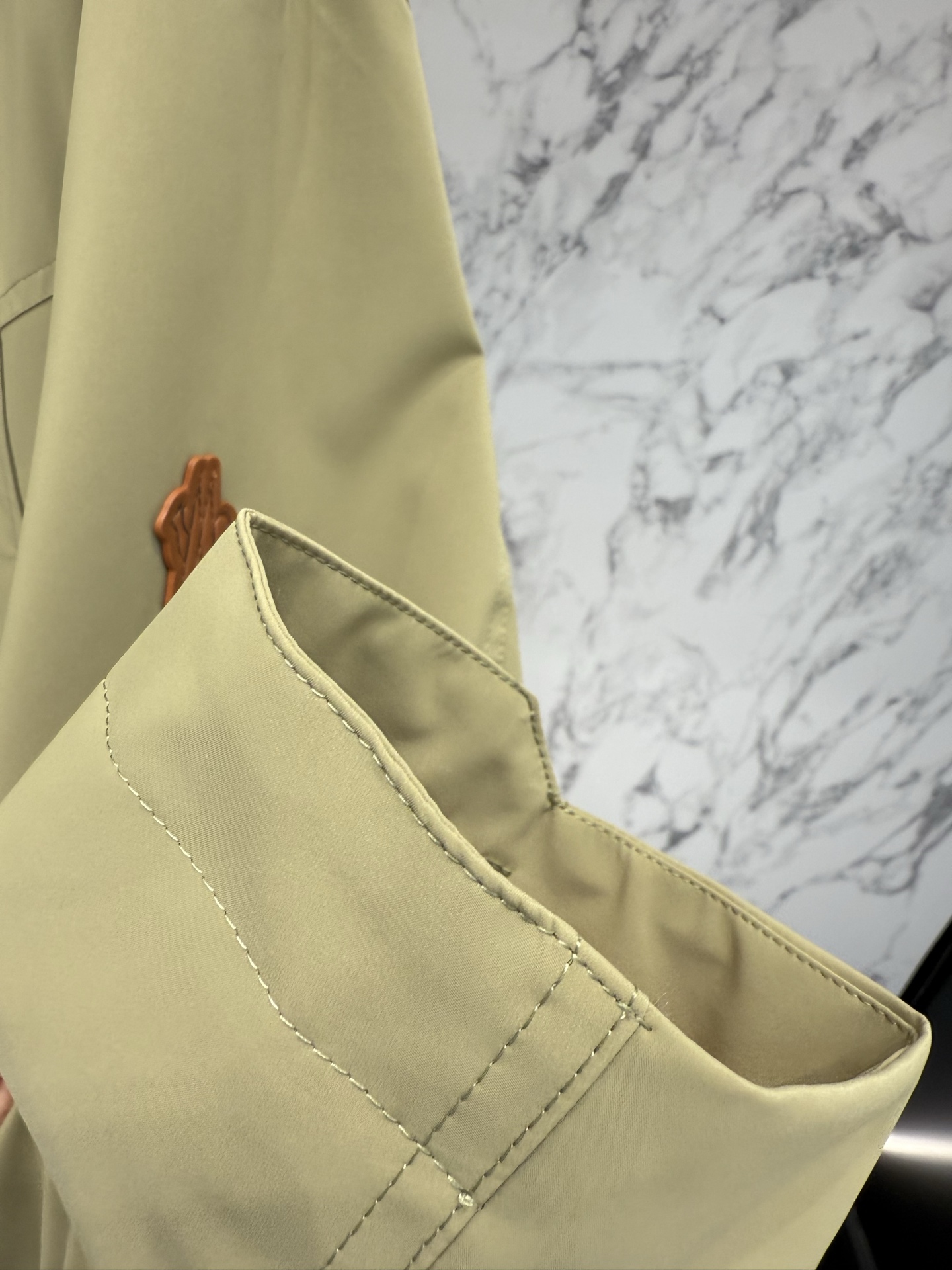 China Replica Moncler Down Jackets MCS0406-1003