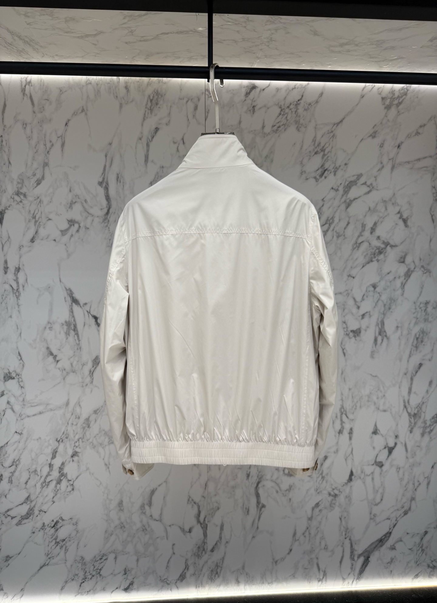 Loro piana 春款2026最新款时尚设计师款夹克外套.处处细节显工艺足够的高级 结构性剪裁的设计