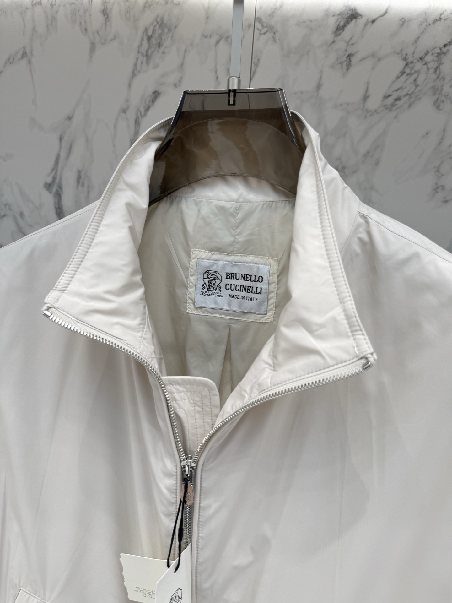 Loro piana 春款2026最新款时尚设计师款夹克外套.处处细节显工艺足够的高级 结构性剪裁的设计