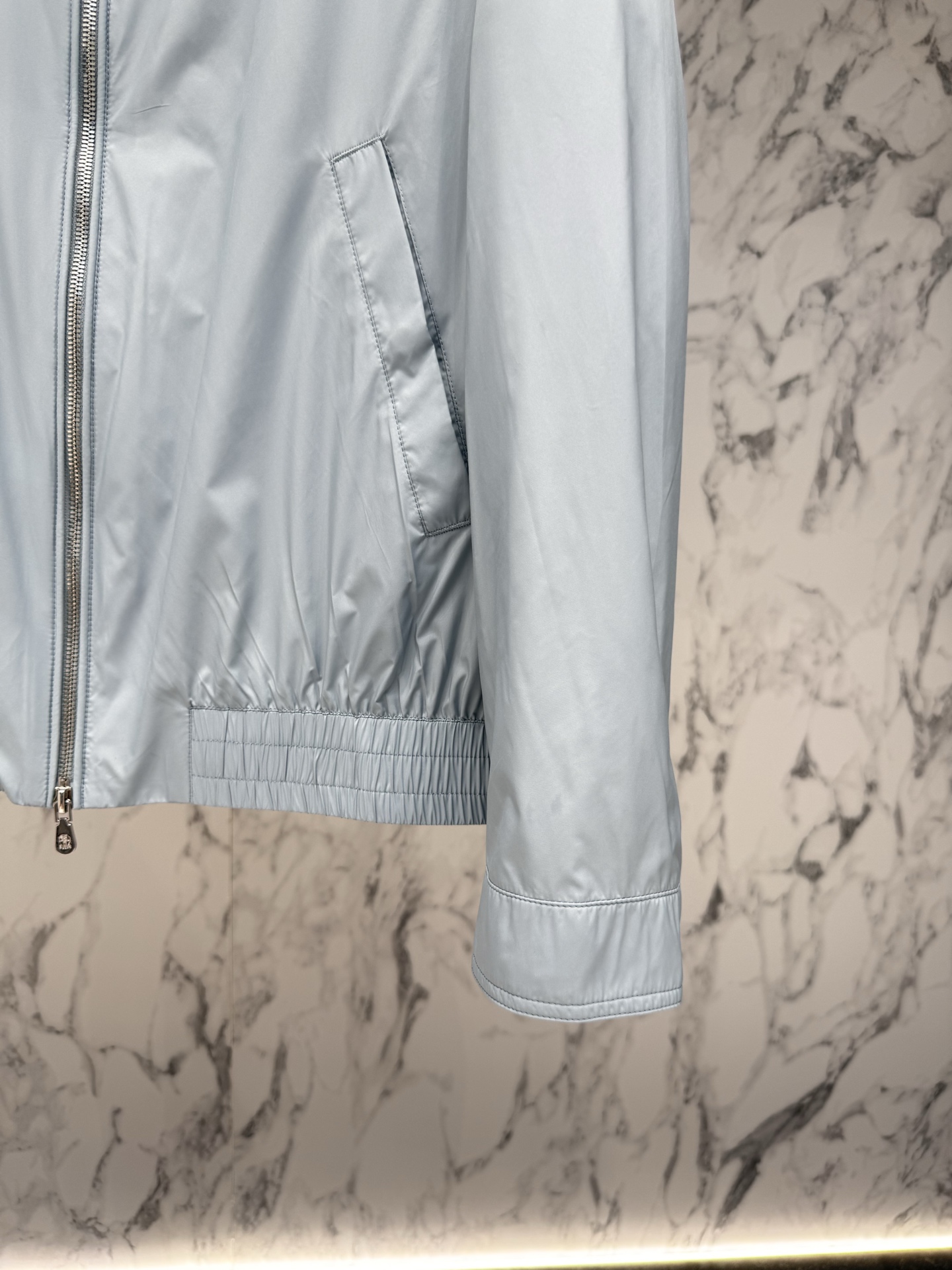 Loro piana 春款2026最新款时尚设计师款夹克外套.处处细节显工艺足够的高级 结构性剪裁的设计