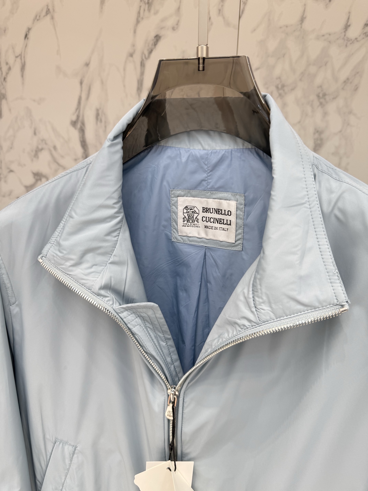 Loro piana 春款2026最新款时尚设计师款夹克外套.处处细节显工艺足够的高级 结构性剪裁的设计