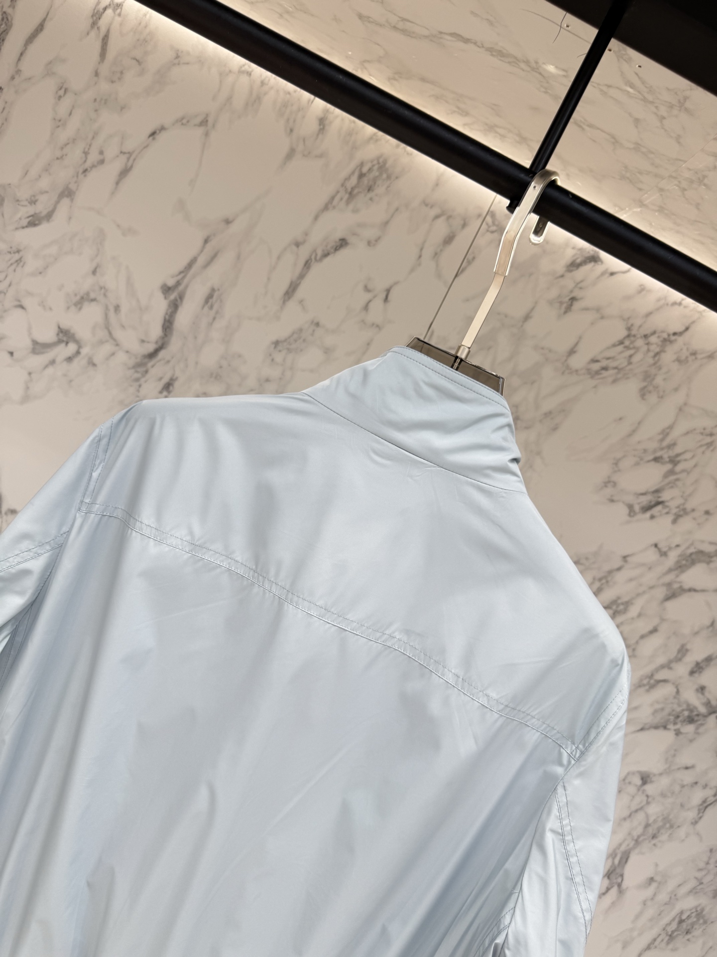 Loro piana 春款2026最新款时尚设计师款夹克外套.处处细节显工艺足够的高级 结构性剪裁的设计