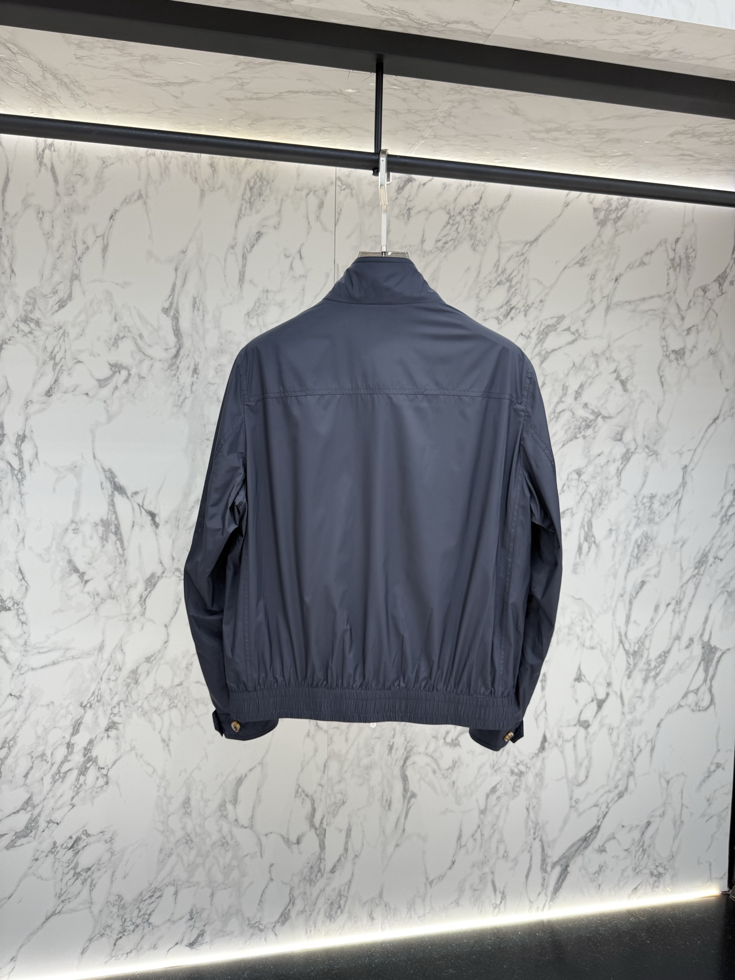 Loro piana 春款2026最新款时尚设计师款夹克外套.处处细节显工艺足够的高级 结构性剪裁的设计