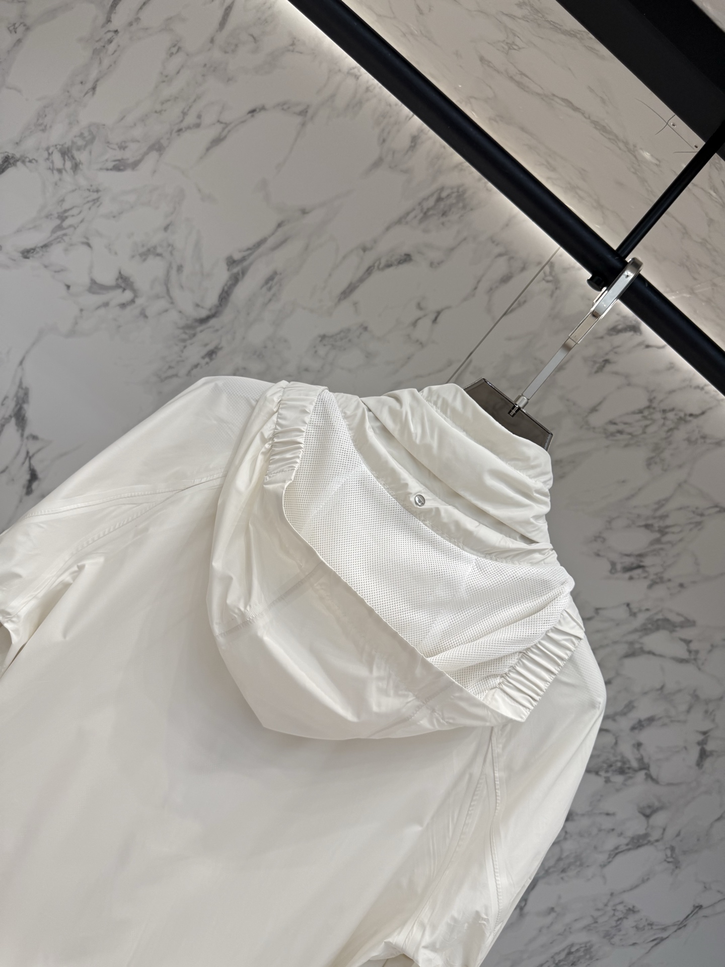 Loro piana 春款2026最新款时尚设计师款夹克外套.处处细节显工艺足够的高级 结构性剪裁的设计