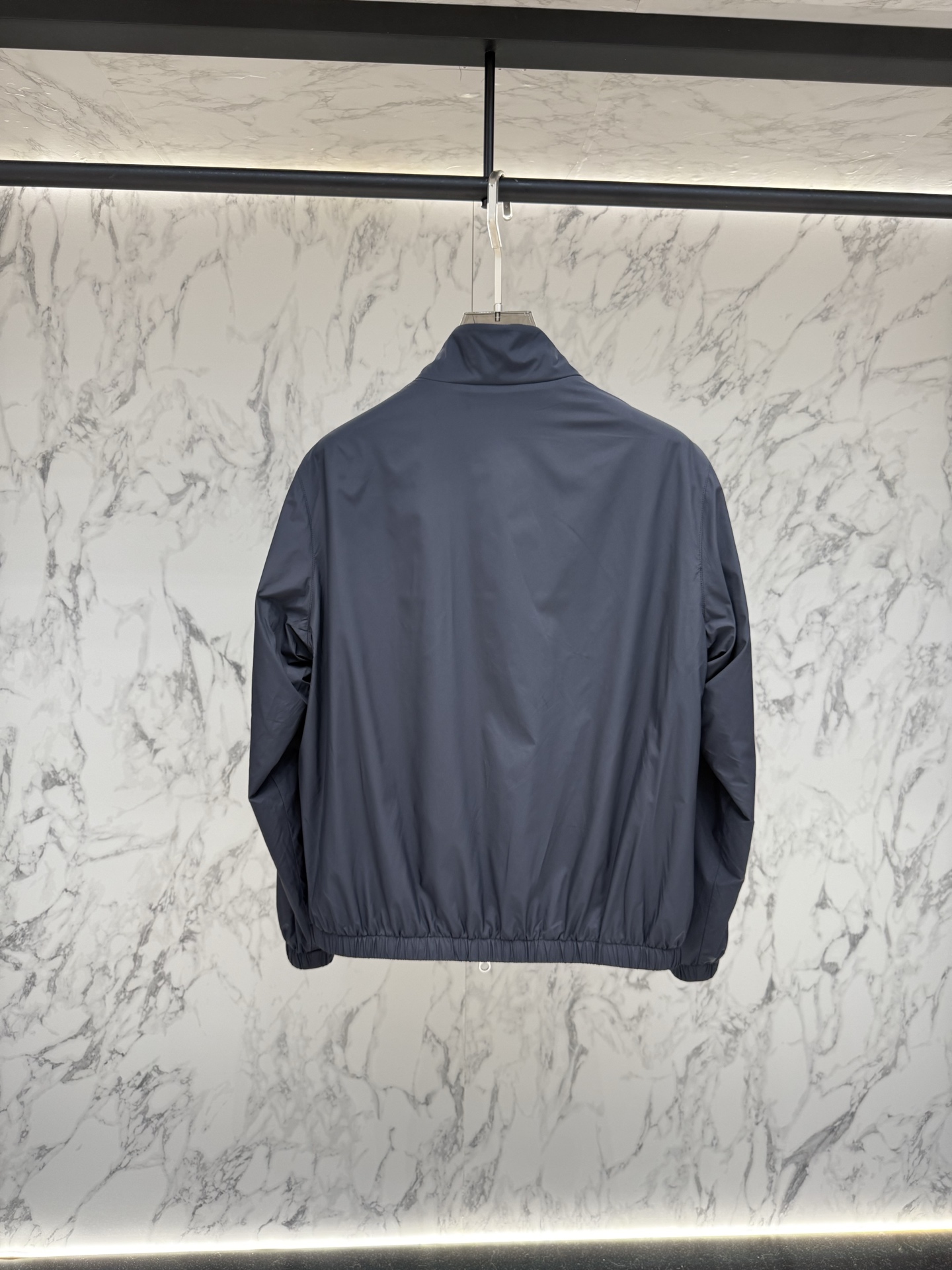 Loro piana 春款2026最新款时尚设计师款夹克外套.处处细节显工艺足够的高级 结构性剪裁的设计