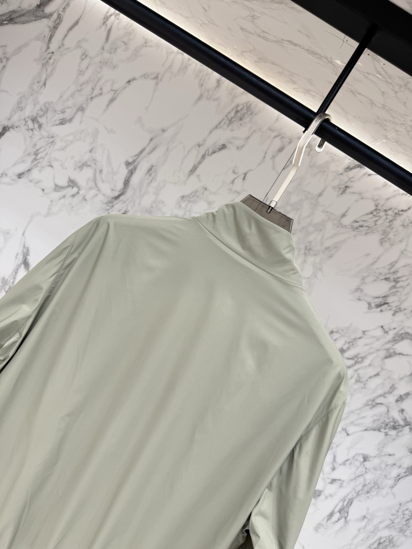 Loro piana 春款2026最新款时尚设计师款夹克外套.处处细节显工艺足够的高级 结构性剪裁的设计