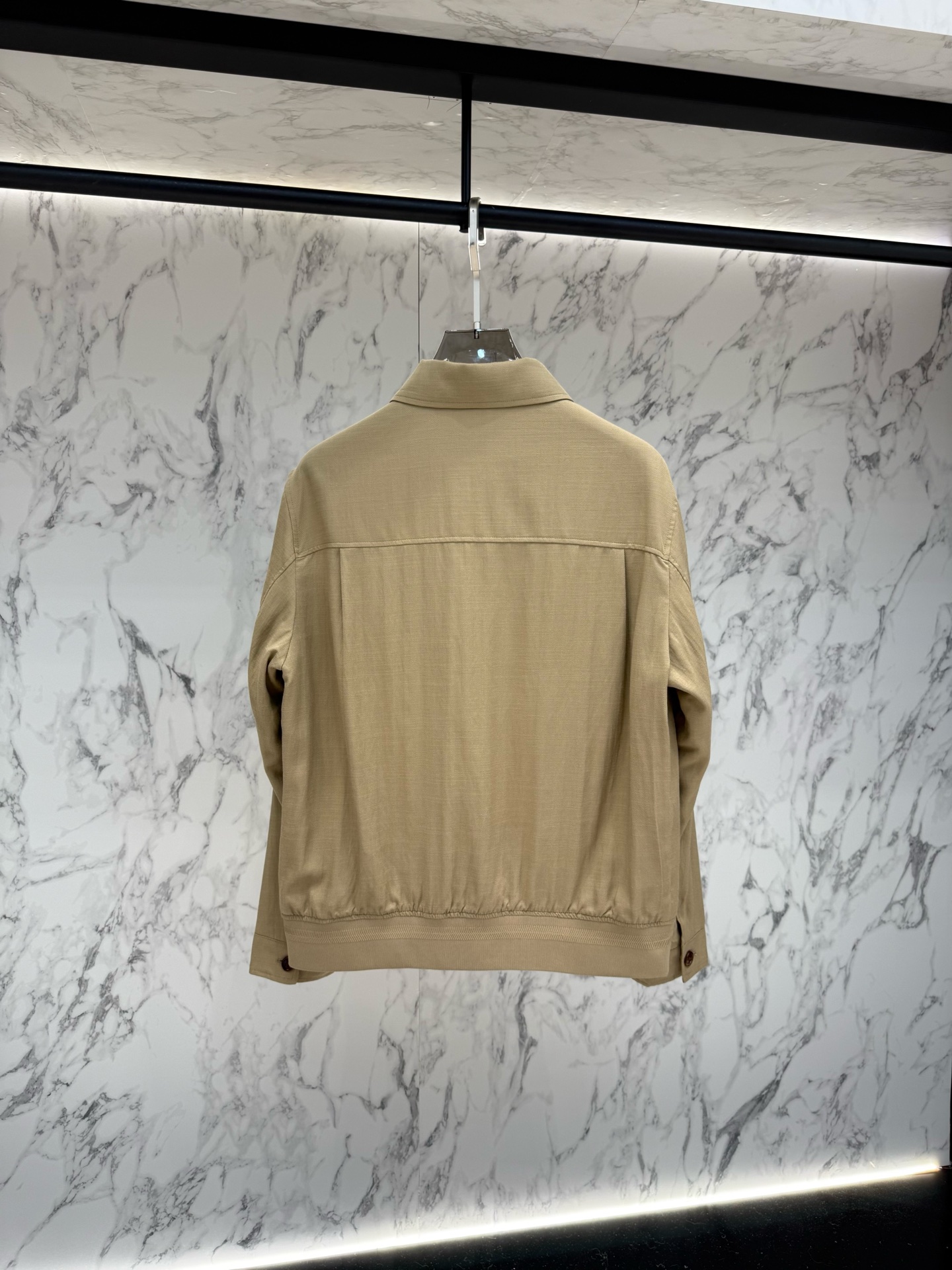 Loro piana 春款2026最新款时尚设计师款夹克外套.处处细节显工艺足够的高级 结构性剪裁的设计
