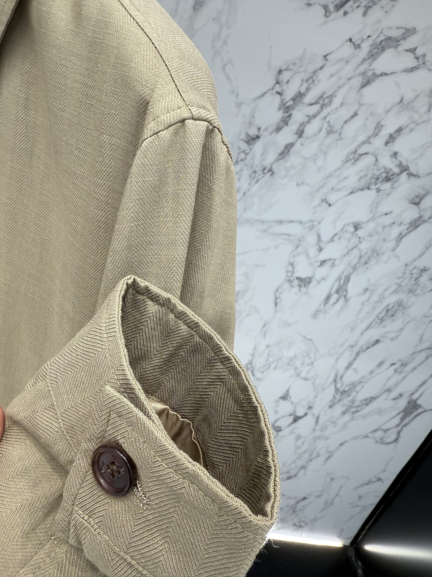 Loro piana 春款2026最新款时尚设计师款夹克外套.处处细节显工艺足够的高级 结构性剪裁的设计