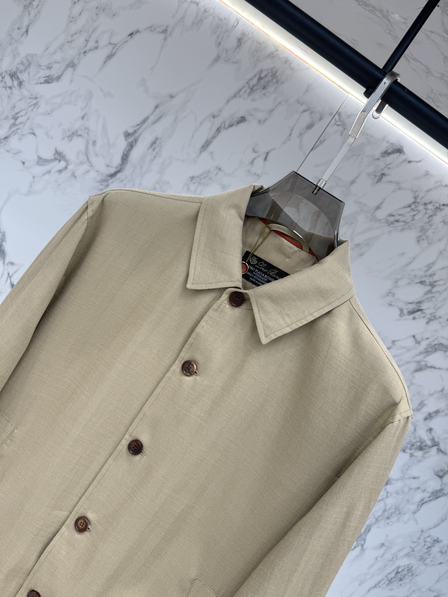 Loro piana 春款2026最新款时尚设计师款夹克外套.处处细节显工艺足够的高级 结构性剪裁的设计