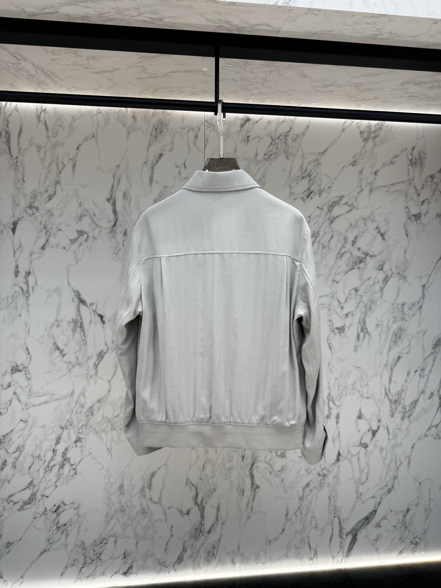 Loro piana 春款2026最新款时尚设计师款夹克外套.处处细节显工艺足够的高级 结构性剪裁的设计