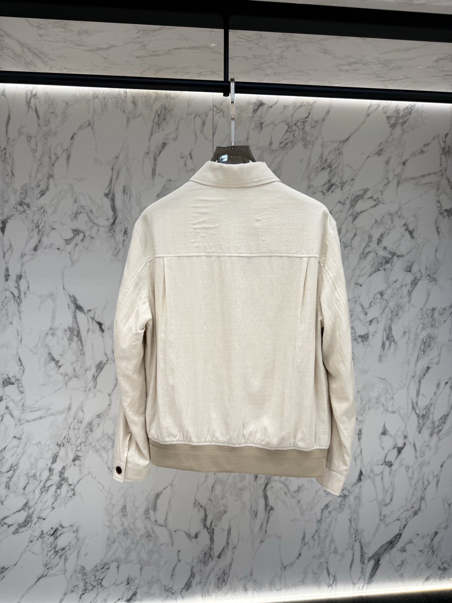 Loro piana 春款2026最新款时尚设计师款夹克外套.处处细节显工艺足够的高级 结构性剪裁的设计
