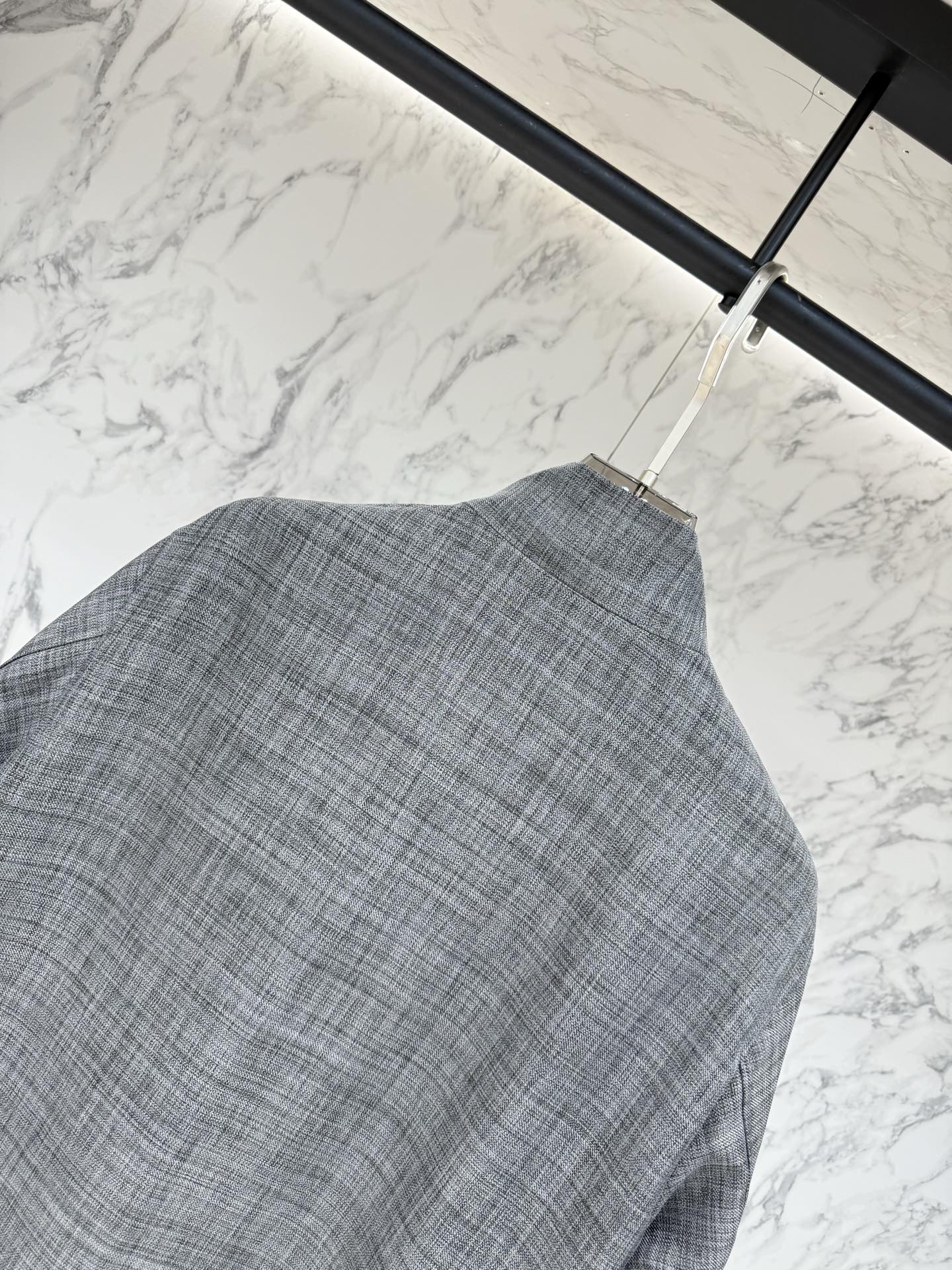 Zegna 春款2026最新款时尚设计师款夹克外套.处处细节显工艺足够的高级 结构性剪裁的设计改变来展现