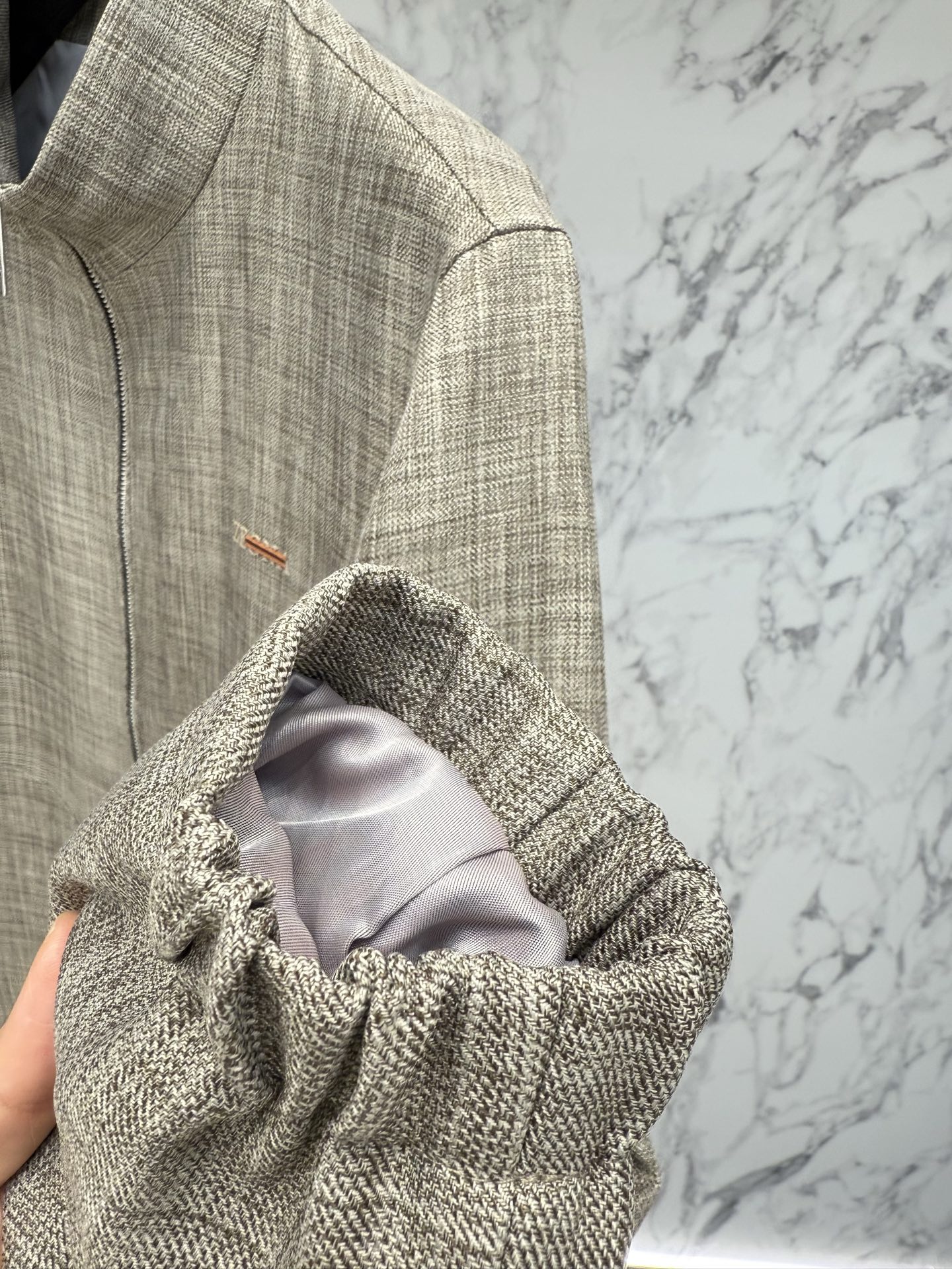 Zegna 春款2026最新款时尚设计师款夹克外套.处处细节显工艺足够的高级 结构性剪裁的设计改变来展现