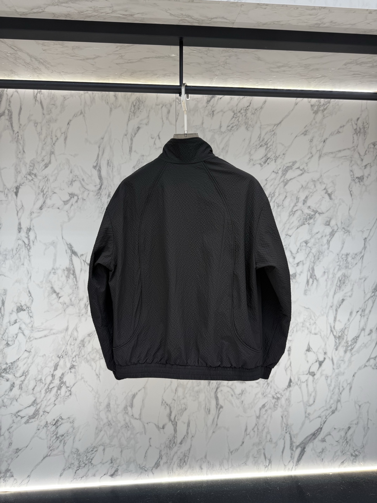 Zegna 春款2026最新款时尚设计师款夹克外套.处处细节显工艺足够的高级 结构性剪裁的设计改变来展现