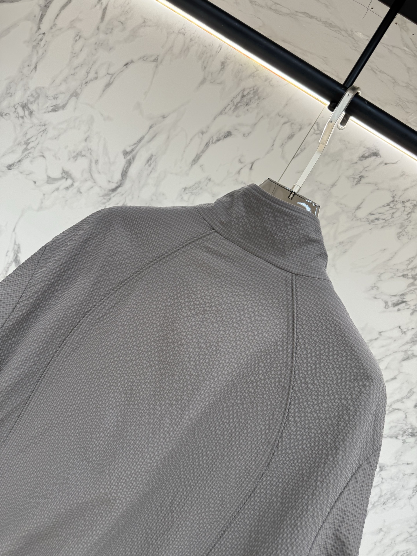 Zegna 春款2026最新款时尚设计师款夹克外套.处处细节显工艺足够的高级 结构性剪裁的设计改变来展现