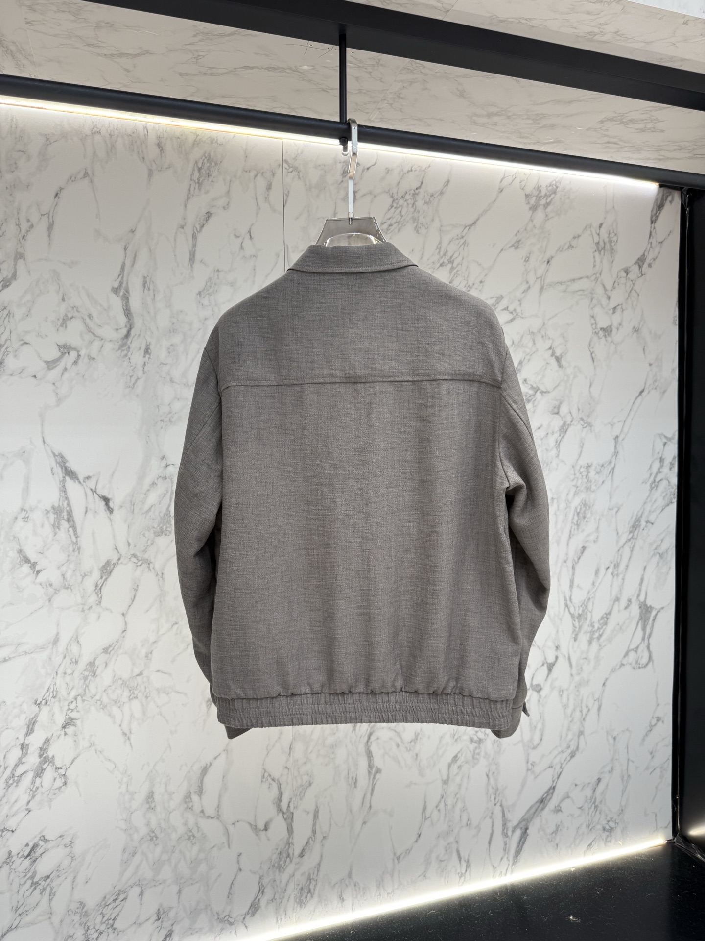 Zegna 春款2026最新款时尚设计师款夹克外套.处处细节显工艺足够的高级 结构性剪裁的设计改变来展现