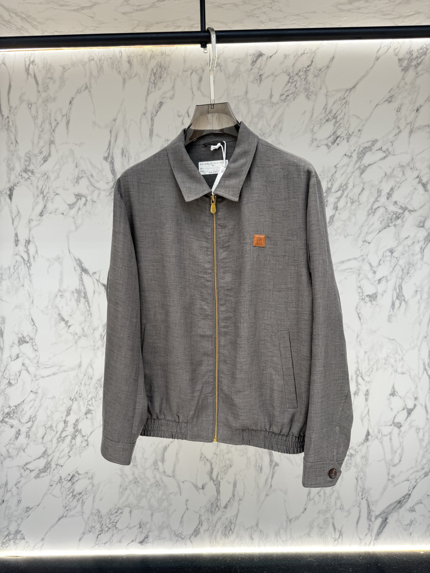 Zegna 春款2026最新款时尚设计师款夹克外套.处处细节显工艺足够的高级 结构性剪裁的设计改变来展现