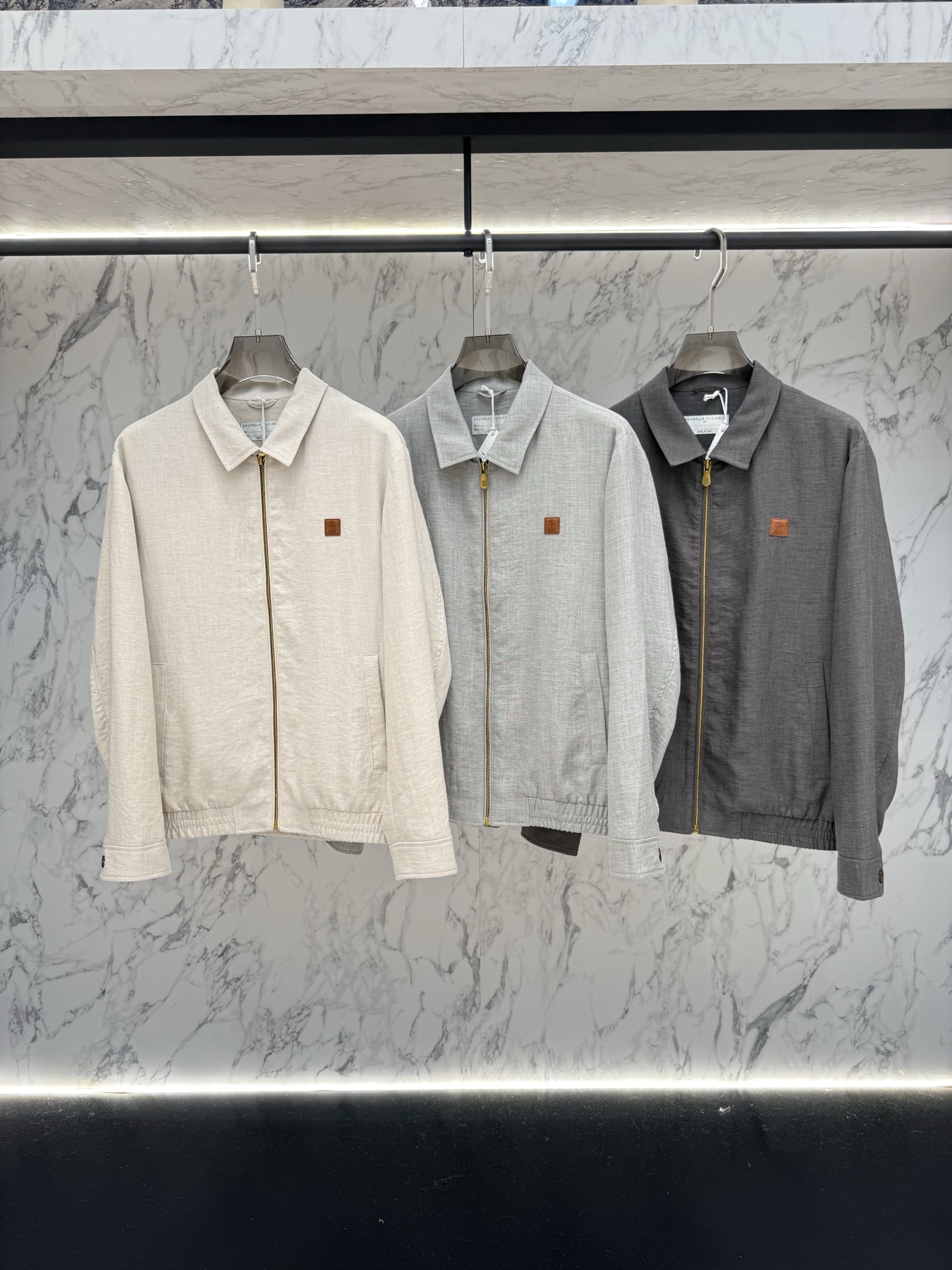 Zegna 春款2026最新款时尚设计师款夹克外套.处处细节显工艺足够的高级 结构性剪裁的设计改变来展现