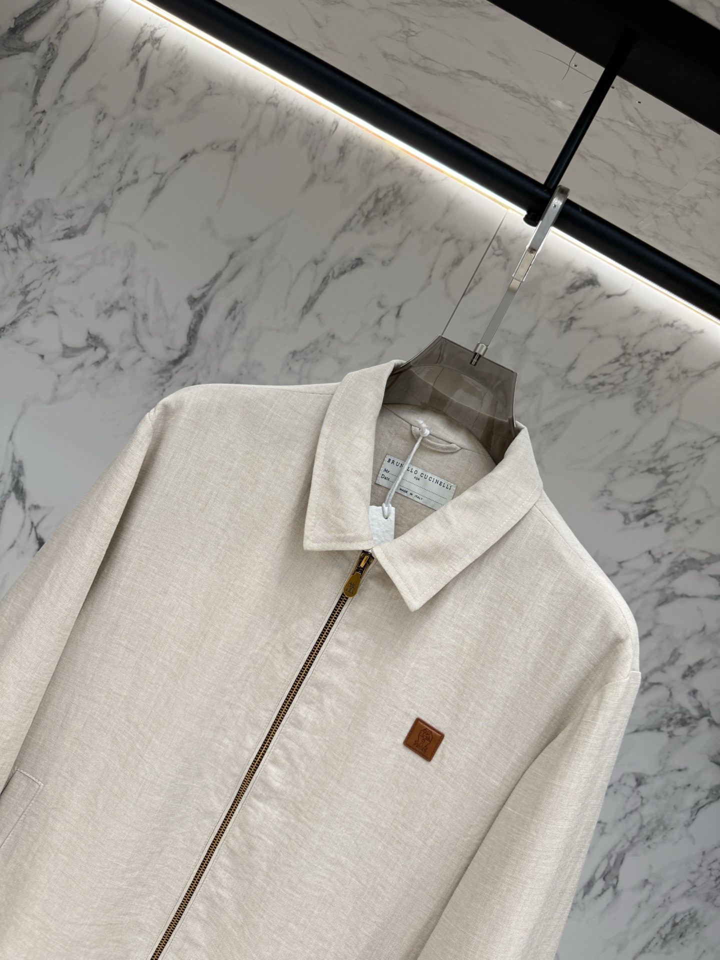 Zegna 春款2026最新款时尚设计师款夹克外套.处处细节显工艺足够的高级 结构性剪裁的设计改变来展现