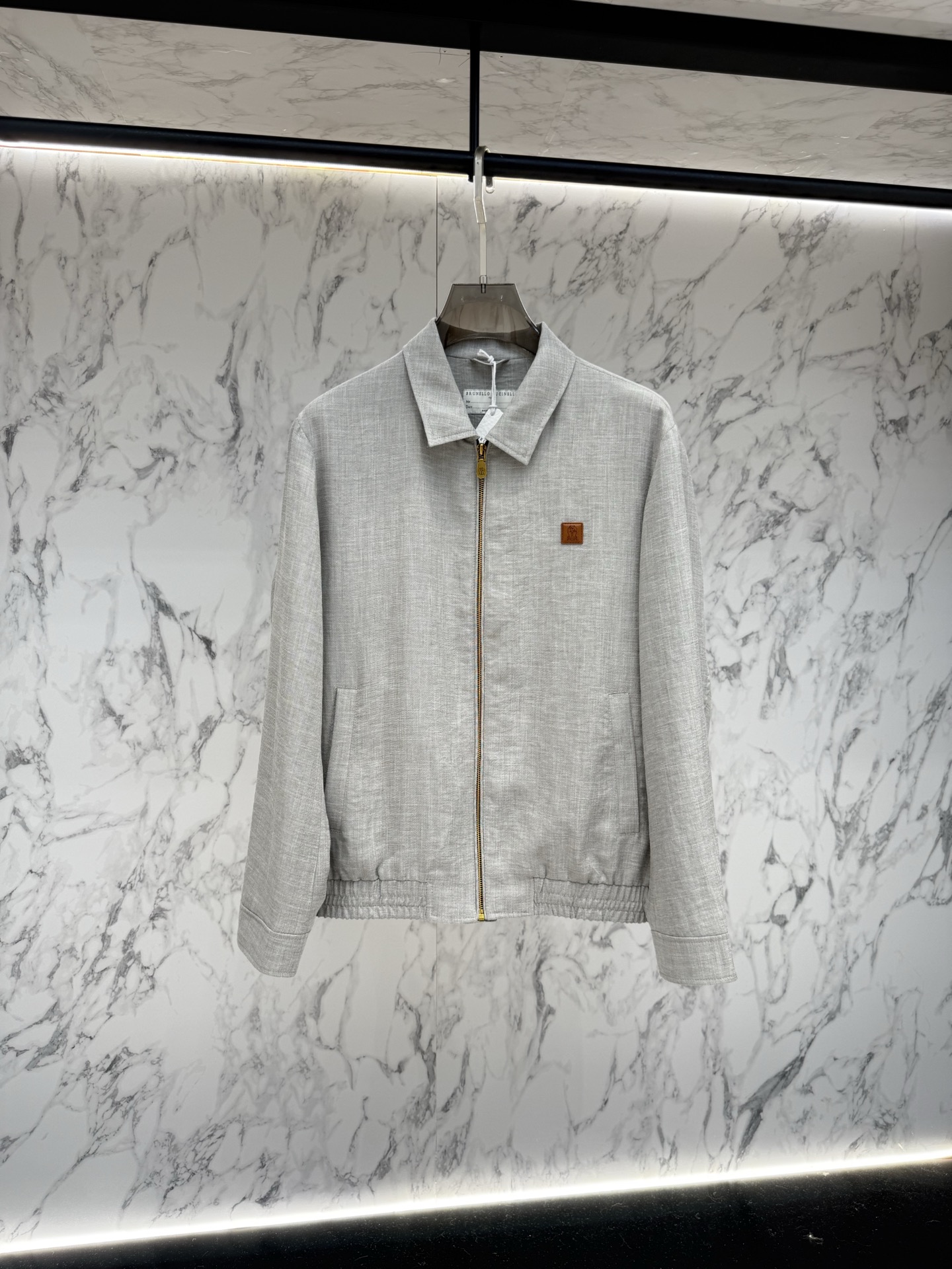 Zegna 春款2026最新款时尚设计师款夹克外套.处处细节显工艺足够的高级 结构性剪裁的设计改变来展现
