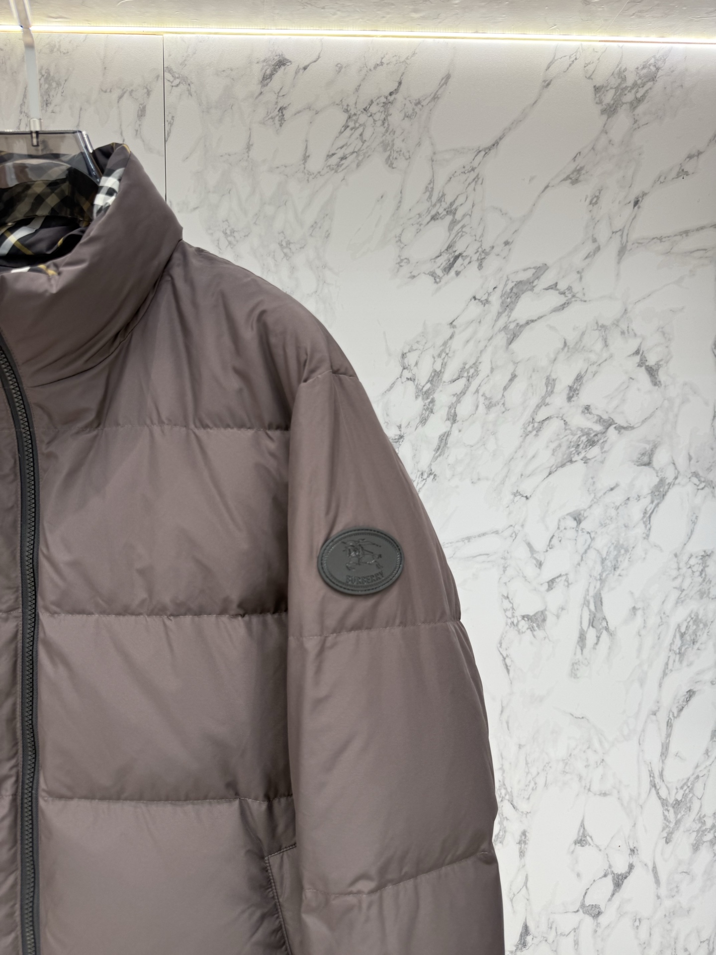 Пуховик Burberry