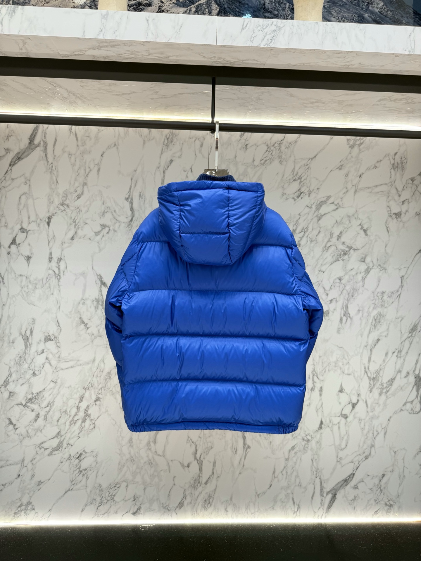 Пуховик Moncler