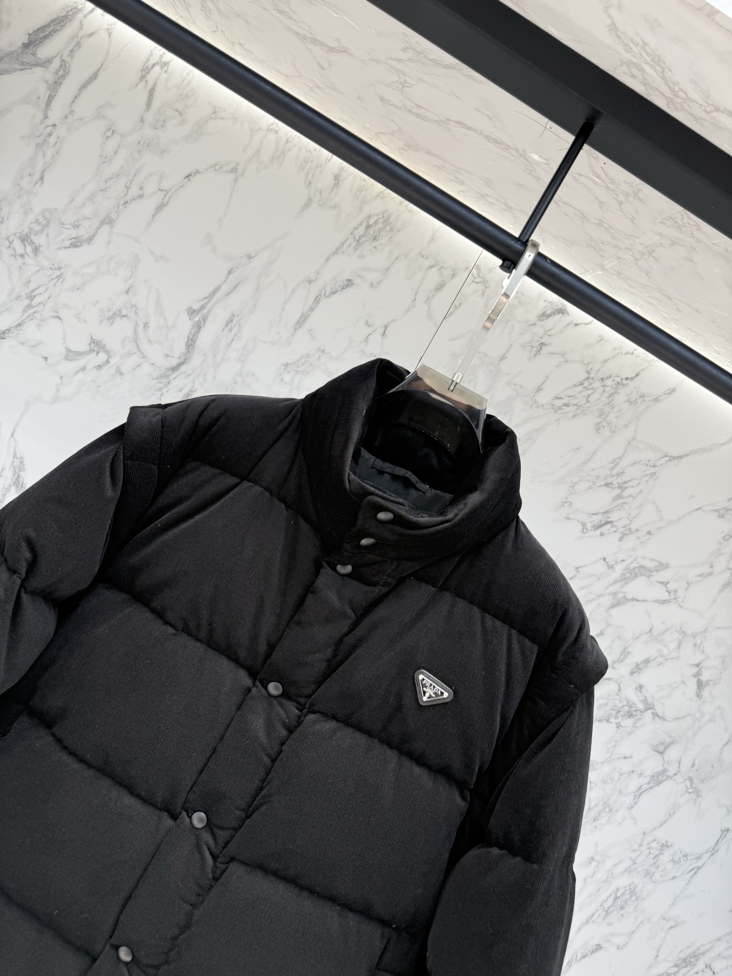Пуховик Prada
