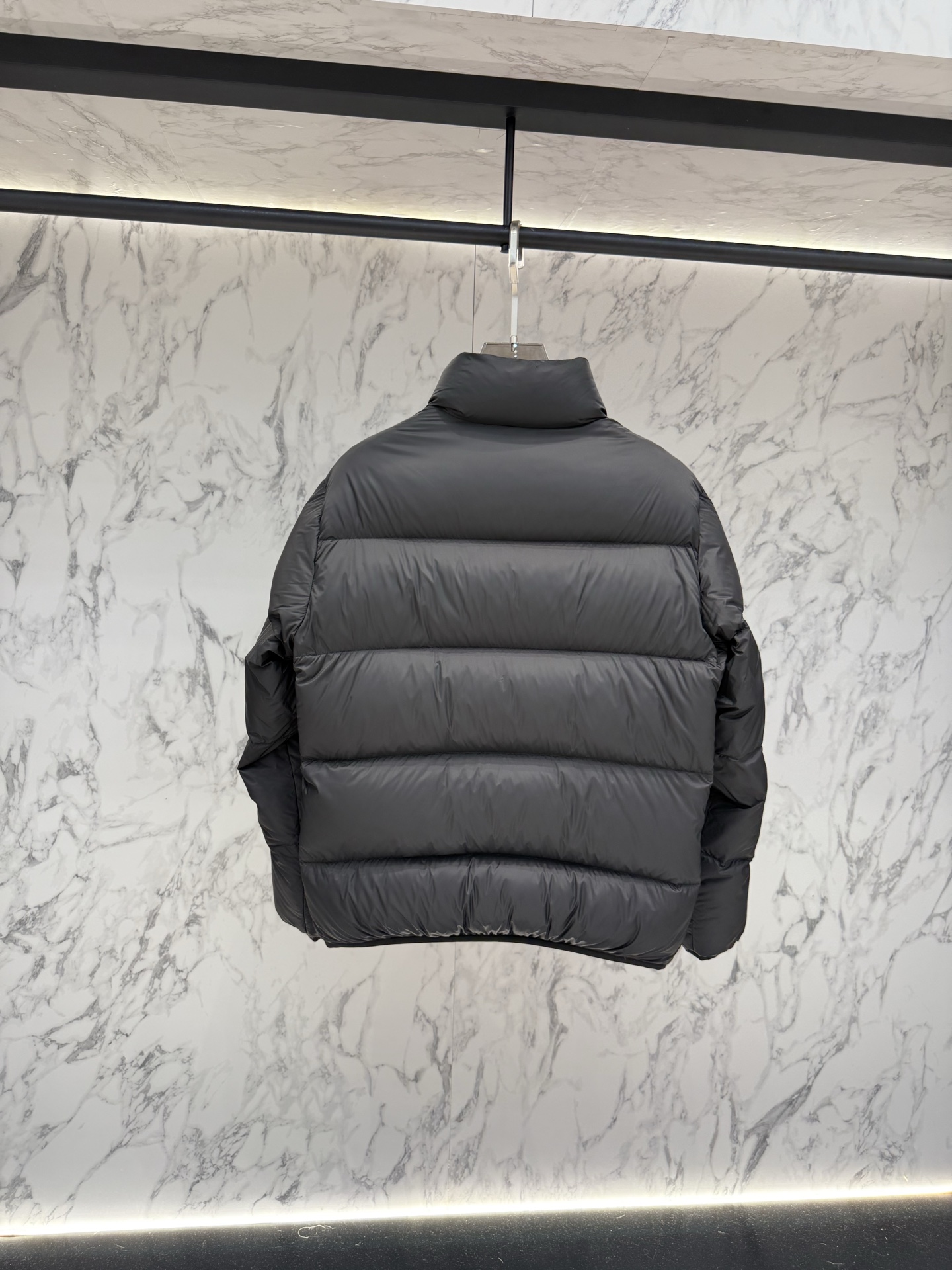 Пуховик Moncler