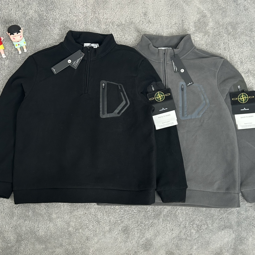 Stone Island Fleece Half-Zip Pullover Sweatshirt | Warm, Functional, Stylish