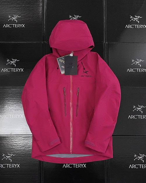 Arc'teryx Alpha SV Gore-Tex Pro Hooded Jacket - Bordeaux Red, Size XS-XXL 1 Arc’teryx Alpha SV Gore-Tex Pro Hooded Jacket – Bordeaux Red, Size XS-XXL