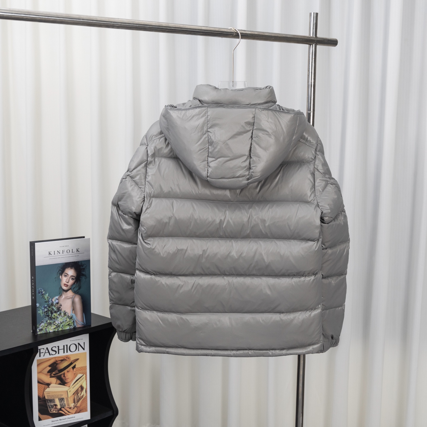 Moncler Maya 短款羽绒服 - 高性能デザイン